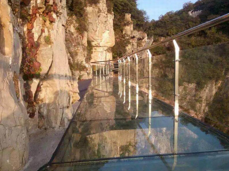 云台山玻璃栈道