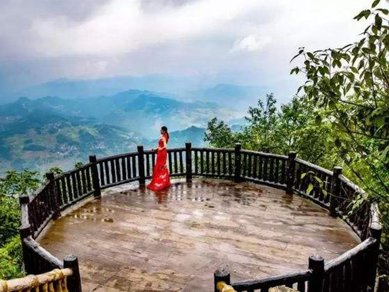 苗乡彭水摩围山景区